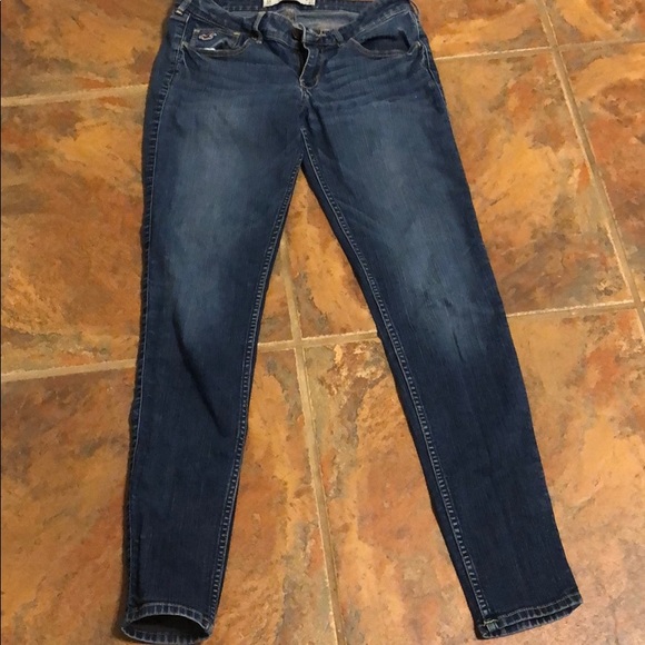 Hollister Skinny Jeans - Picture 4 of 4